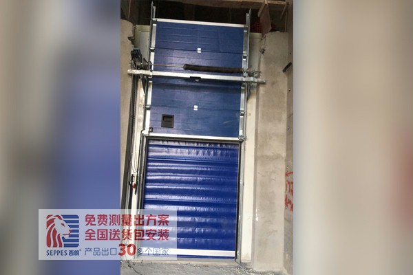 安全的快速門 安全的快速門