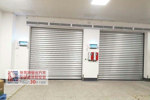 安全的快速門 安全的快速門