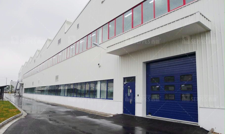 伊維氏廠房提升門