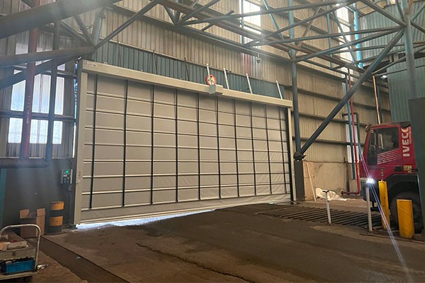 成人午夜免费APP門業抗風堆積快速門